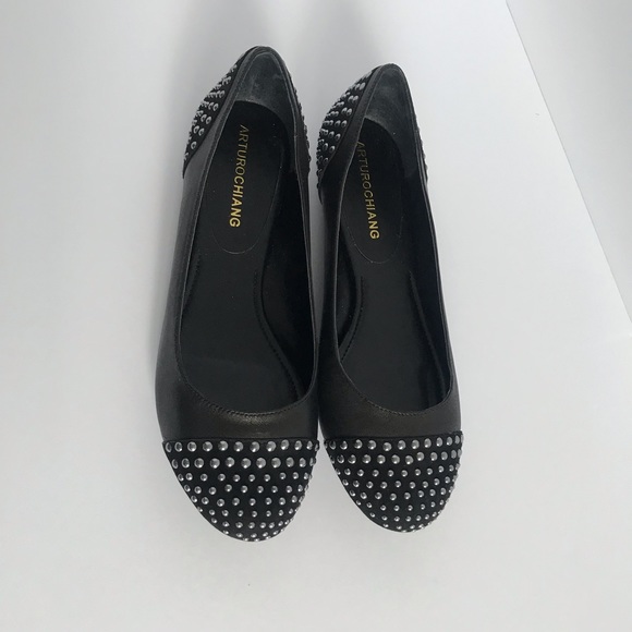 Arturo Chiang Black Leather with Grey Studs Flats - Picture 4 of 14